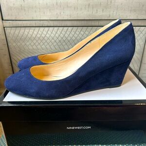 Navy Suede Nine West wedge Pumps
